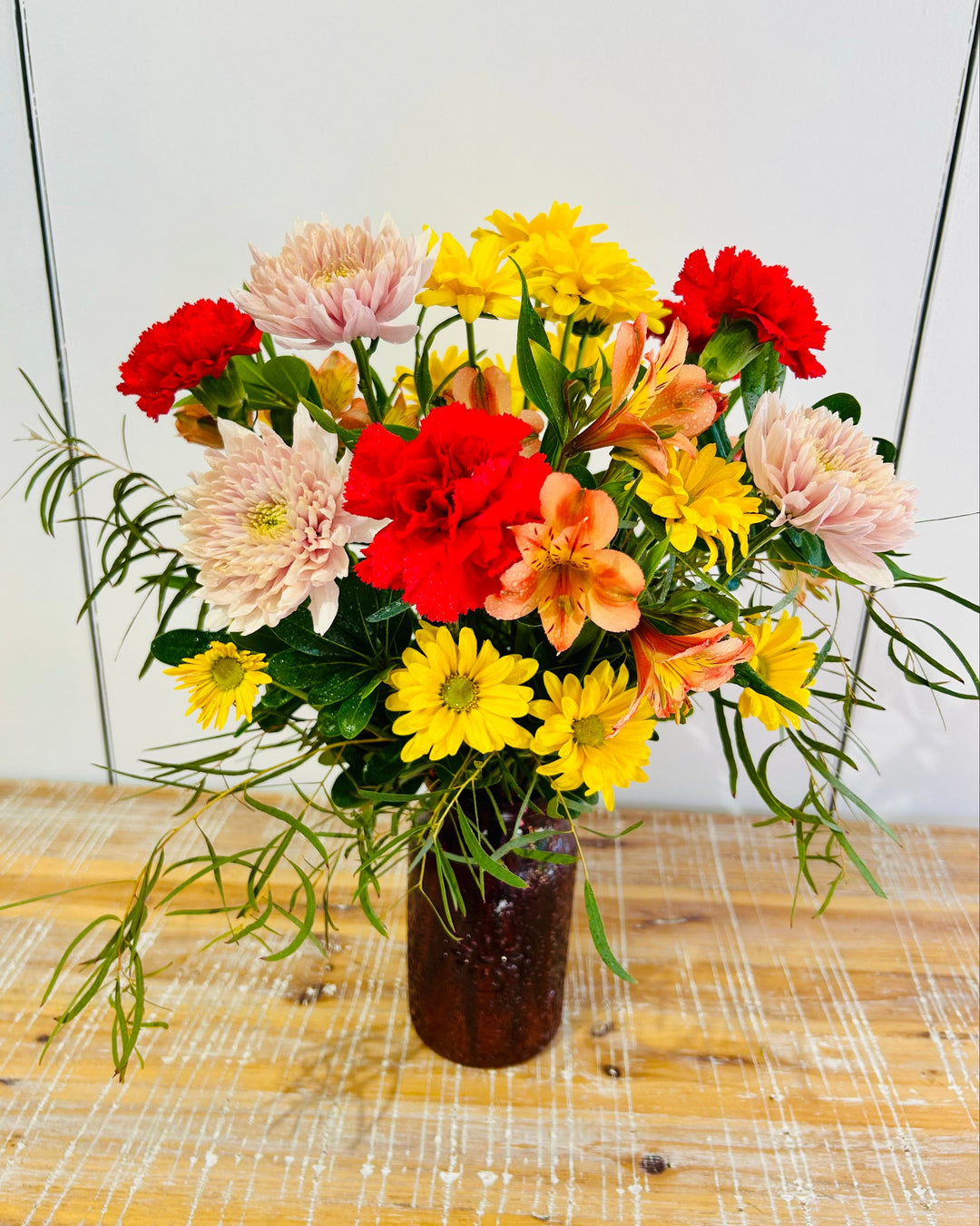 How to Care for a Fresh Flower Arrangement 🌸✨