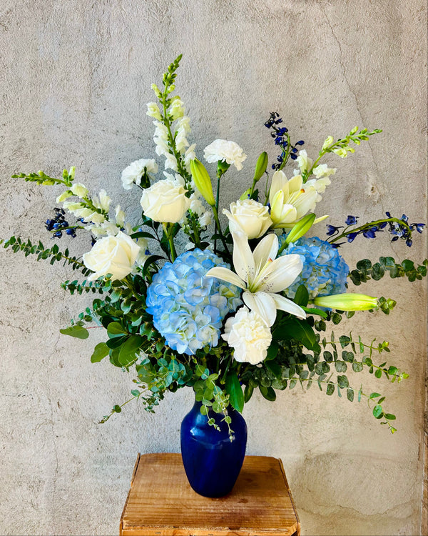 Simply Elegant Flower Arrangement