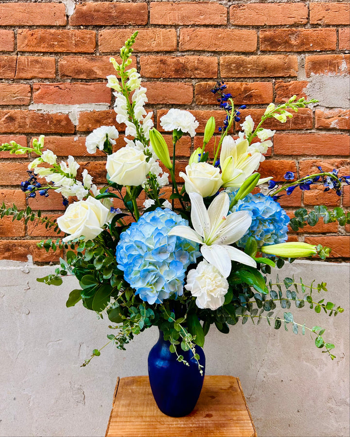 Simply Elegant Flower Arrangement