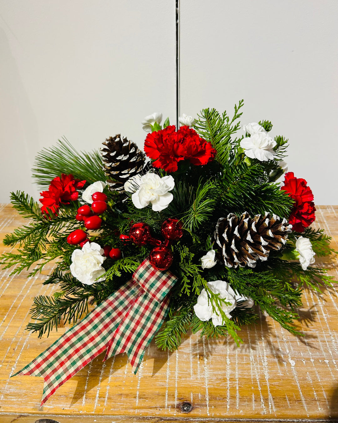 Warm Winter Wishes Centerpiece