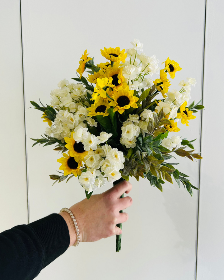 Keepsake Handheld Bouquet